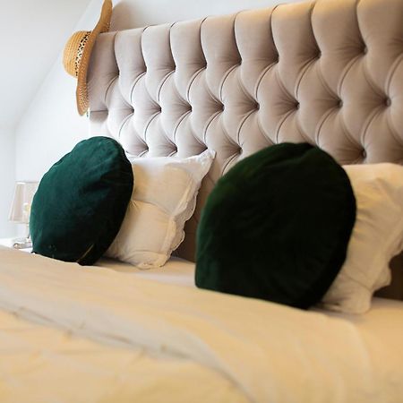 B&B Art And Sleep แอนต์เวิร์ป ภายนอก รูปภาพ